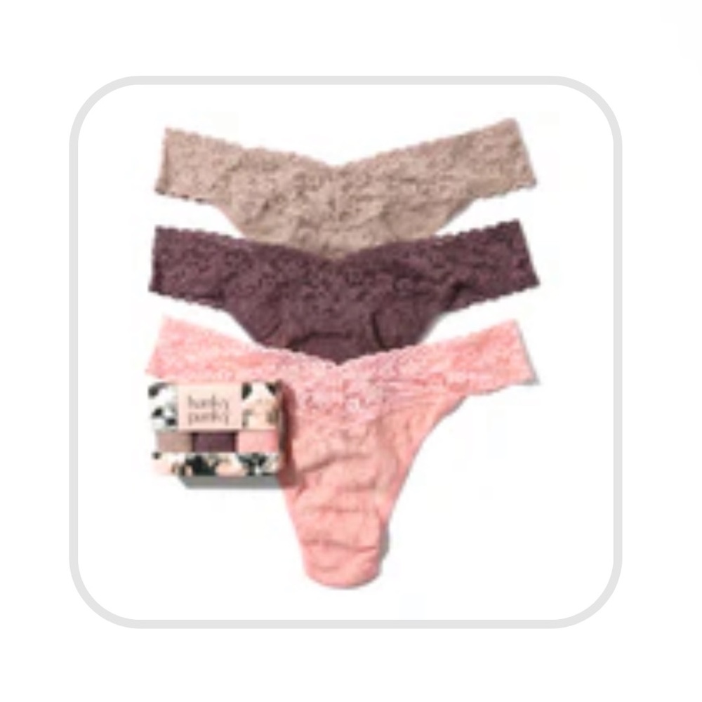 Hanky Panky 3 Pack Plus Size Signature Lace Original Rise Thongs